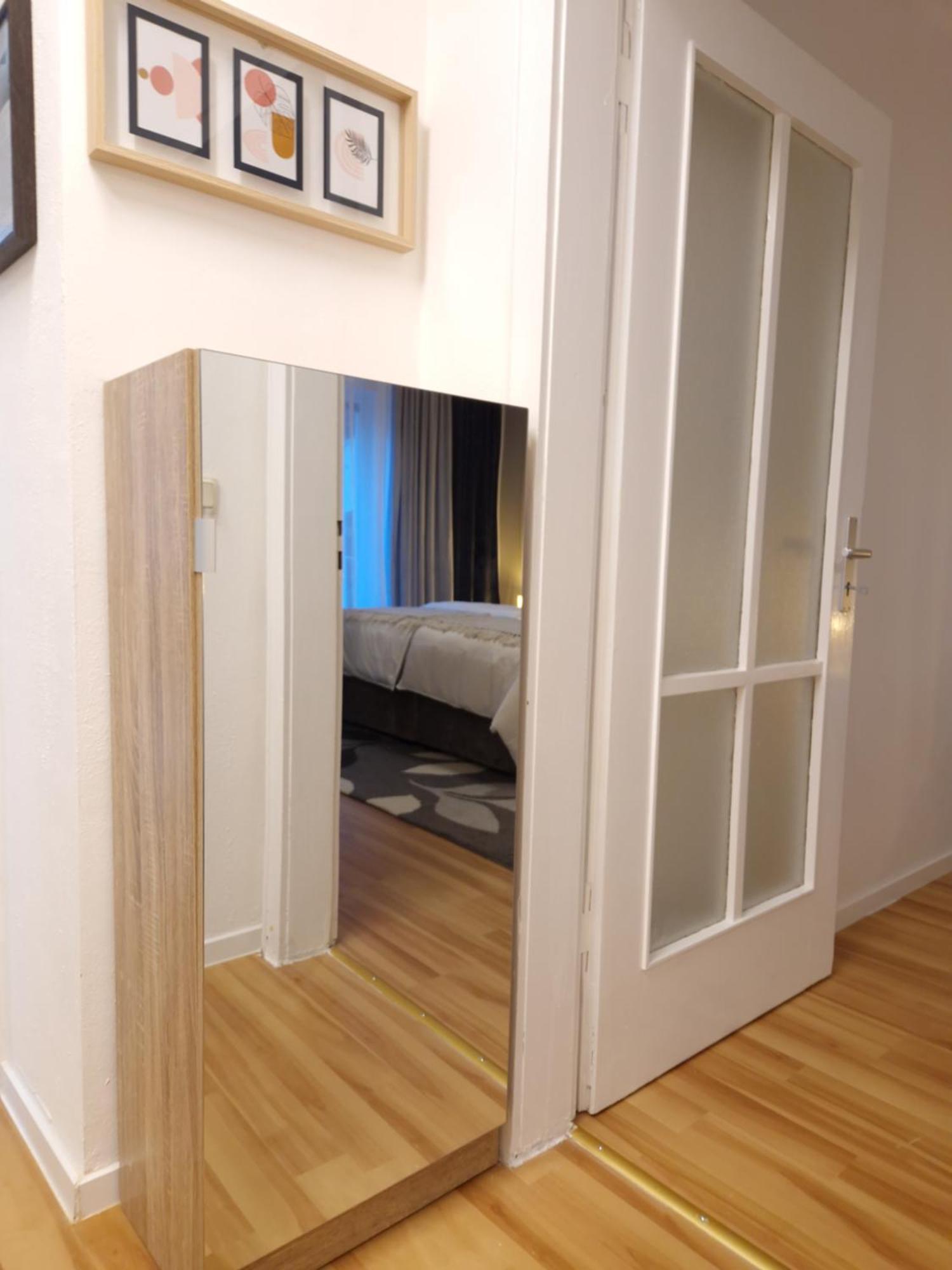 Saarzauber Apartments Ferienwohnung Saarbrücken Eksteriør billede